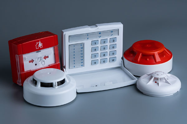 Fire alarm system with detectors